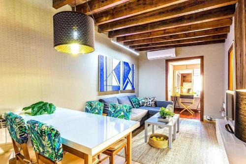 The Collection Barcelona - Paseo de Gracia sunny 2BR penthouse