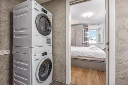 Lovely one bedroom by the beach in Puerto Banus
