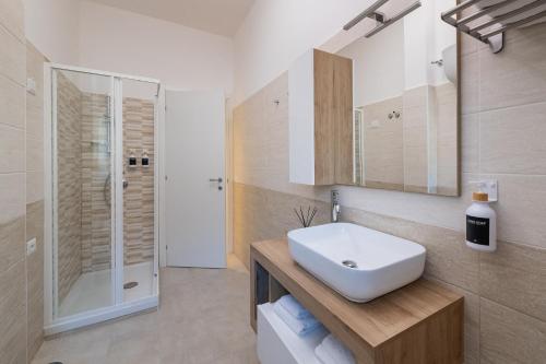 Koupelna v ubytování Luxury and Sweet home-Metro Malatesta