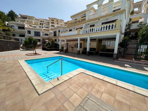 Windsor park spacious apartment in Costa Adeje