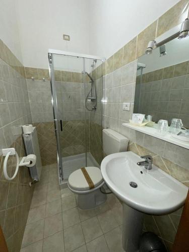 Koupelna v ubytování B&B PALAZZO SASSATELLI