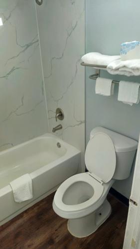 Φωτογραφία από το άλμπουμ του EconoLodge Lavonia σε Lavonia