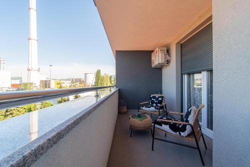 Flexible SelfCheckIns 74 - Zagreb - Garage - Loggia - New