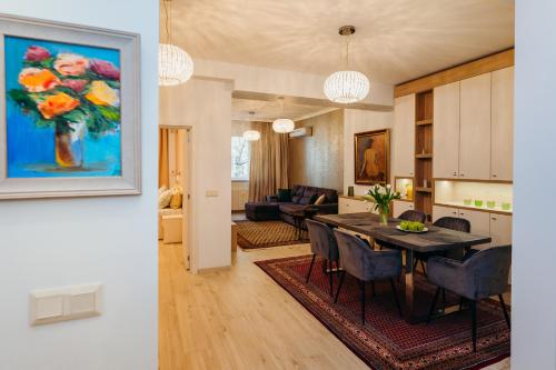 Krum khan Top Centre Apartment