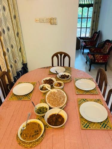 Makanan di atau berdekatan vila ini