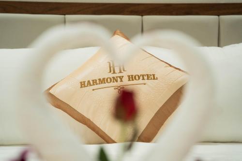Sijil, anugerah, tanda atau dokumen lain yang dipamerkan di Harmony HaLong Hotel