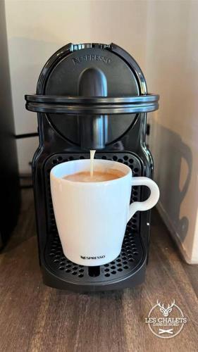 Utensilios para hacer té y café en Le1615 - Lac, Quai privé- Les chalets dans le nord