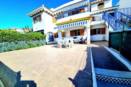 Apartamento bajo VERAMAR 2 2ª línea 500 m de la playa