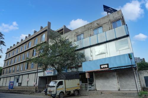 Galeriebild der Unterkunft Hotel O Classic Square in Pune