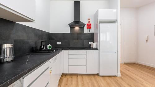 Charming 1Bdr Flat in Central Faro by Lovelystay