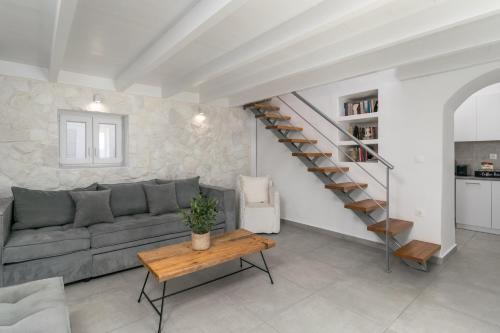 CASA ANNA BOUTIQUE LOFT Panoramic Sea View Apartment