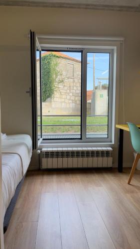 Standard Studio Foz Cool Living