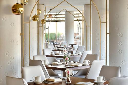 Гостиная зона в Marriott Riyadh Diplomatic Quarter