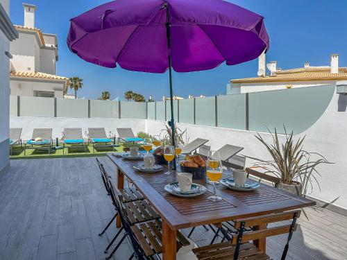 Luxury Villa walking distance Galé Beach Albufeira