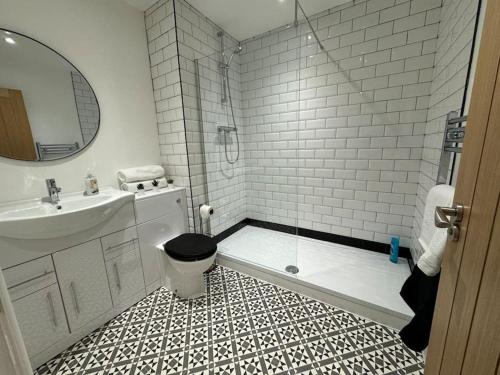 Un baño de Entire Apartment in Waterloo