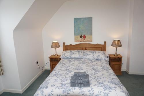 Postel nebo postele na pokoji v ubytování 18 Ballybunion Holiday Cottages