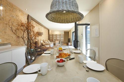 Villa Oasis - w pool near Cascais centre