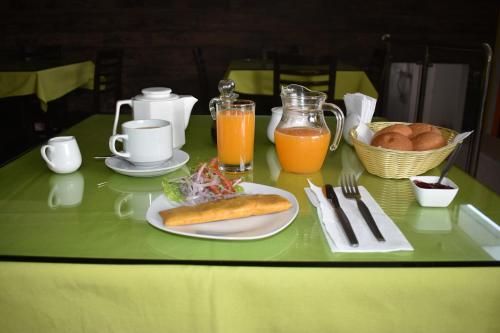 Morgenmad for gæster der bor på RIO DULCE HOTELES - TARAPOTO
