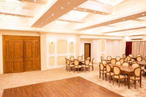 Photo de la galerie de l'établissement Mar Charbel Hotel Cairo, au Caire