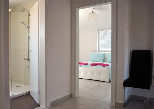 Rooms & Apartments Ana 2