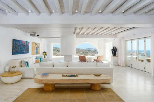Villa Nafsithoi, Agios Lazaros