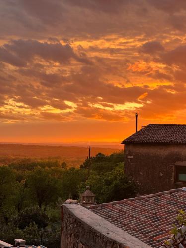 a sunset from the roof of a house at Casa Matko in Kostanjevica na Krasu