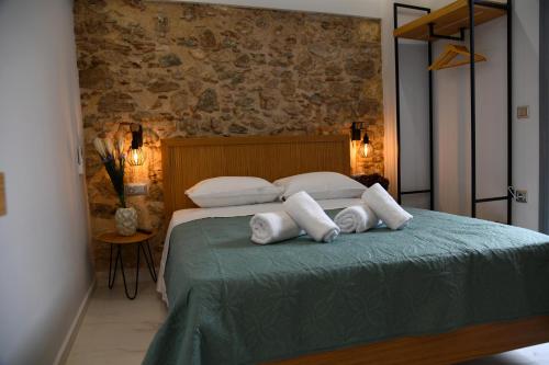 Authentic Plaka Home