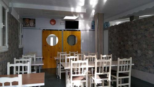Restoranas ar kita vieta pavalgyti apgyvendinimo įstaigoje Cruz de Ferreira