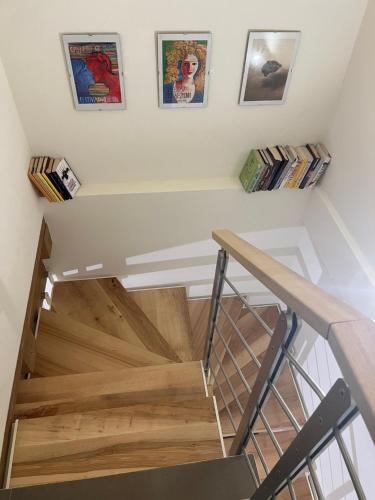 Perpustakaan di rumah percutian
