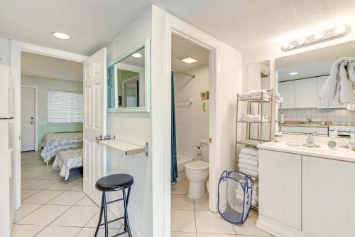 A bathroom at Steps to Ocean Myrtle Beach Condo with Perks!