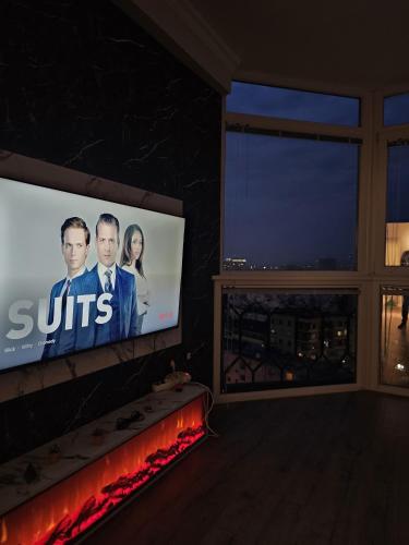 Μια τηλεόραση ή/και κέντρο ψυχαγωγίας στο Sky Apartaments city center