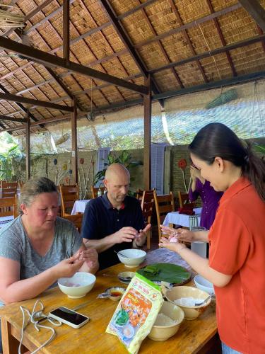 Επισκέπτες που μένουν στο MEKONG SILT ECOLODGE