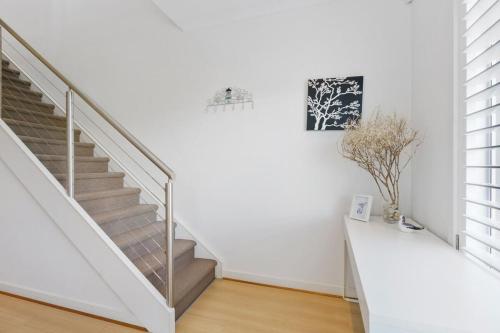 Φωτογραφία από το άλμπουμ του Beach Front Esplanade Victor Harbor - BYO Linen - Wi-Fi - Family σε Victor Harbor