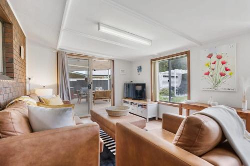 58 Colman Rd Goolwa South - BYO Linenにあるテレビまたはエンターテインメントセンター