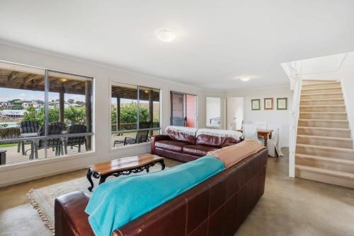 Un lugar para sentarse en 15 Cygnet Ct Encounter Bay - No Linen Included