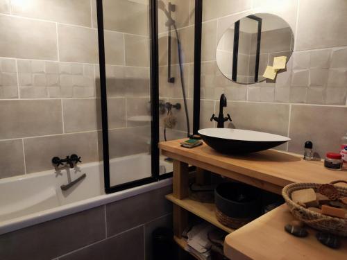 Ванна кімната в Villa Saint-André, 3 pièces, 6 personnes - FR-1-776-89