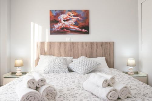 Modern renovated place in the city - Medley Serenity
