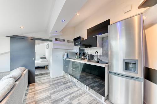 Photo de la galerie de l'établissement GuestReady - Loft moderne à Villeurbanne, à Villeurbanne