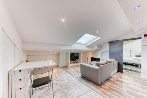 Photo de la galerie de l'établissement GuestReady - Loft moderne à Villeurbanne, à Villeurbanne