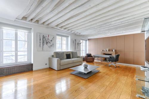 Photo de la galerie de l'établissement Marais Historical Center Charming Apartment 1BR, à Paris