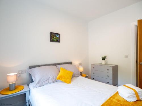 Ένα ή περισσότερα κρεβάτια σε δωμάτιο στο Kings apartment 2 391