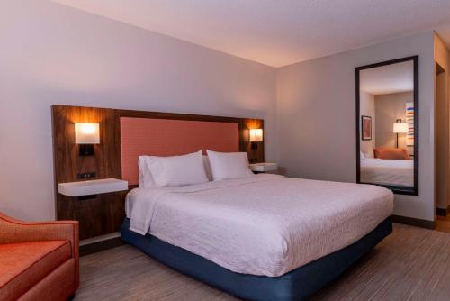 Hampton Inn & Suites St. Louis-Chesterfield Image