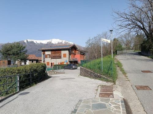 Gallery image of Residence Solare con piscina - Appartamento 5 in Sueglio