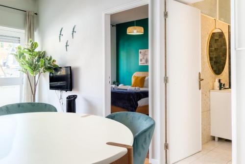 GuestReady - Back to Little World