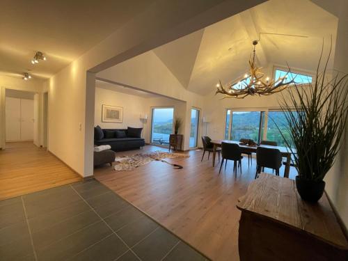Ruang duduk di Ferienhaus am Weinberg Krast