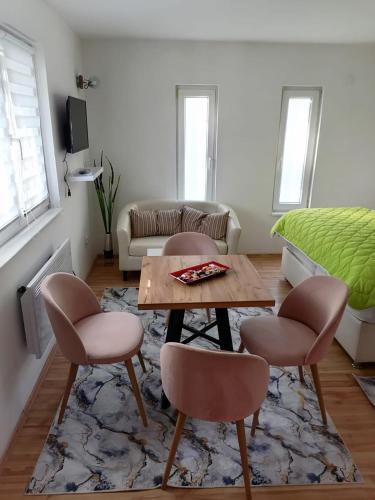 Χώρος καθιστικού στο Sarajevo Holiday Apartments 1