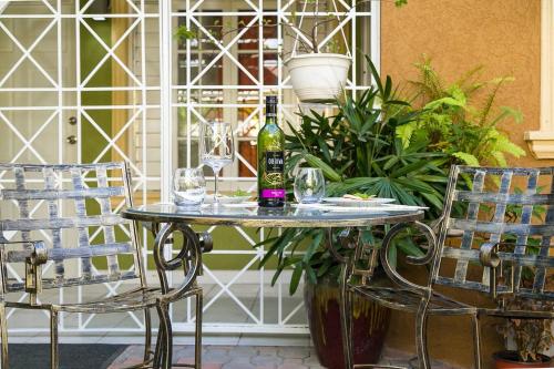 Minuman di Serenity Gardens Living