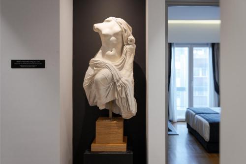Acropolis Unique Residence