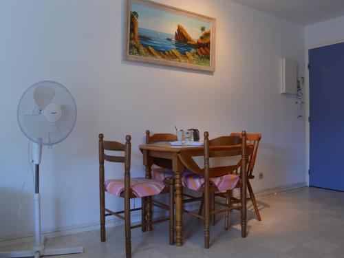 Studio cabine cosy pour 4, proche Seaquarium, parking privé et terrasse - Le Grau-du-Roi