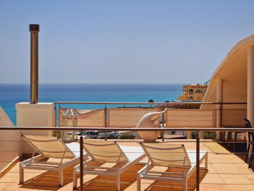 Villa Flora, mit eigenem Pool und Meerblick